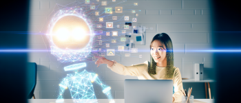 Дружелюбный голографический ассистент